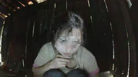Snapshot of layla_999 chatting on March 2026 01:44:02 AM layla_999 online show from March 2026 01:44:02 AM