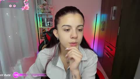 Snapshot of layla_castilloo chatting on September 2025 02:28:01 PM Layla online show from September 2025 02:28:01 PM