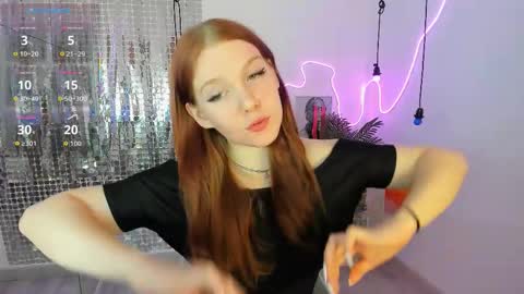 layla_glam online show from December 2025 09:00:01 PM