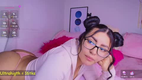 Snapshot of layla_nicols chatting on January 2025 03:12:02 PM Layla online show from January 2025 03:12:02 PM