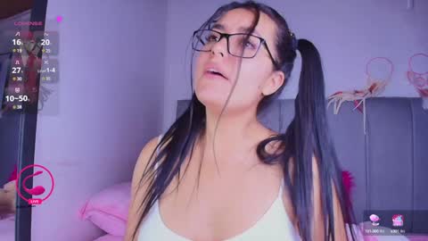 Snapshot of layla_nicols chatting on January 2025 04:19:01 PM Layla online show from January 2025 04:19:01 PM