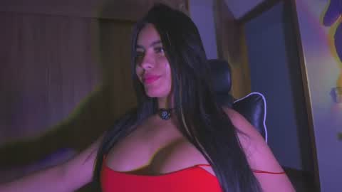 Snapshot of layla_nicols chatting on July 2026 02:51:01 AM Layla online show from July 2026 02:51:01 AM