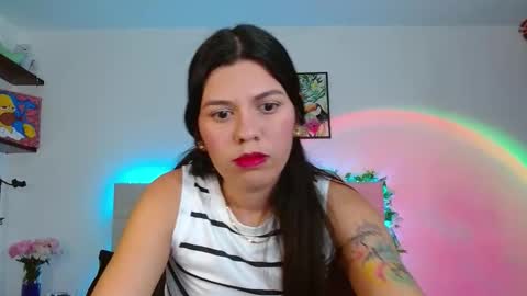 Snapshot of layla_roma chatting on April 2026 01:42:02 AM Lia and Rachel online show from April 2026 01:42:02 AM