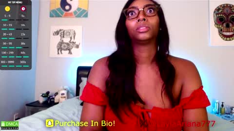 Snapshot of laylaariana69 chatting on March 2026 02:28:02 AM LaylaAriana online show from March 2026 02:28:02 AM