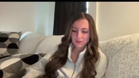 laylahlaylah1 online show from November 2025 04:16:01 PM