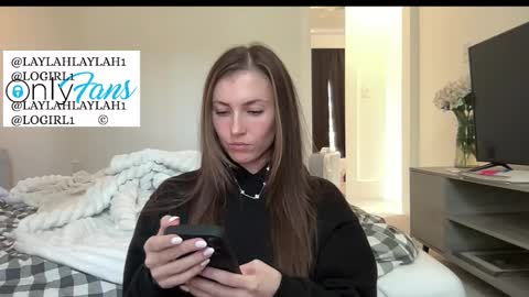 laylahlaylah1 online show from January 2026 04:34:01 PM