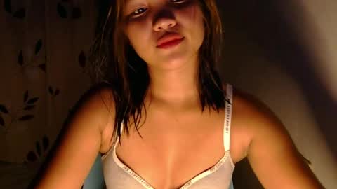 Nimfa online show from May 2026 12:11:02 PM