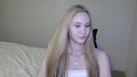 LaylaPretty001 online show from October 2025 05:30:02 AM