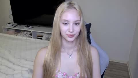 LaylaPretty001 online show from April 2026 05:19:01 AM