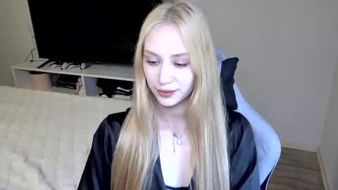 LaylaPretty001 online show from June 2026 05:42:01 AM