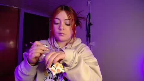 Snapshot of layna_cold chatting on February 2025 12:58:01 PM Vannessa online show from February 2025 12:58:01 PM