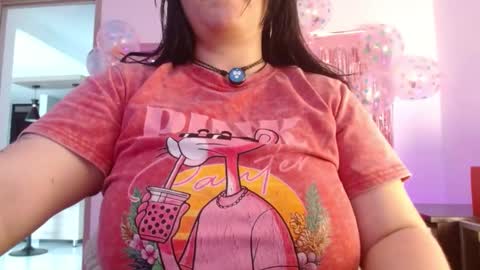 Snapshot of layna_cold chatting on February 2026 12:44:02 PM Vannessa online show from February 2026 12:44:02 PM