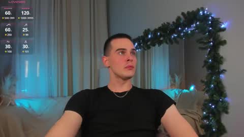 Snapshot of laynevibe chatting on January 2025 06:20:01 PM ntmu online show from January 2025 06:20:01 PM