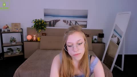 layriantavee online show from March 2025 01:17:02 PM