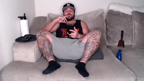 Snapshot of layzebigballs chatting on February 2025 12:04:02 AM layzebigballs online show from February 2025 12:04:02 AM