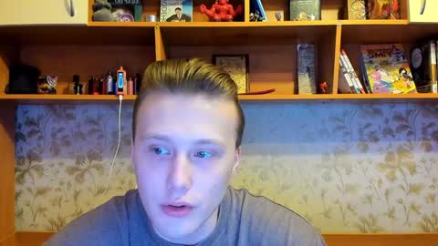 Snapshot of lazaret1k chatting on February 2025 09:15:01 AM Vladi online show from February 2025 09:15:01 AM