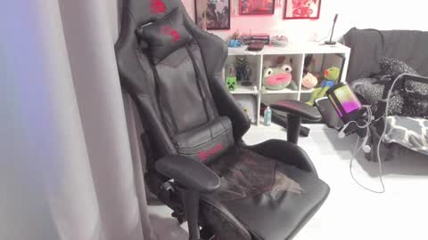 Snapshot of lazy_haze chatting on January 2025 09:13:02 AM Haze aka Slava online show from January 2025 09:13:02 AM