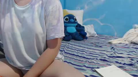 Snapshot of lazzy4ngel chatting on July 2026 07:27:01 PM lazzy4ngel online show from July 2026 07:27:01 PM