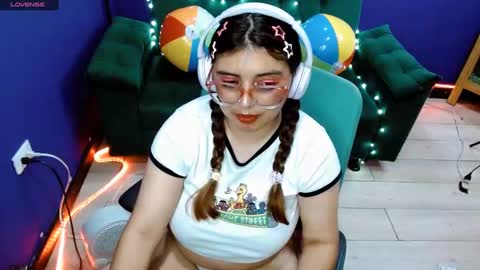 lcherryblossoml online show from September 2025 05:15:02 PM