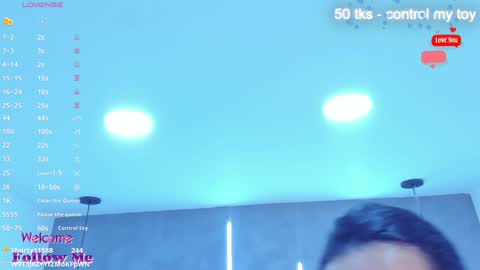 Snapshot of lea_gray chatting on January 2025 01:06:01 AM online show from January 2025 01:06:01 AM