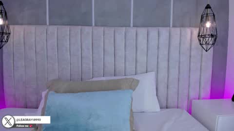    online show from November 2025 06:44:02 PM