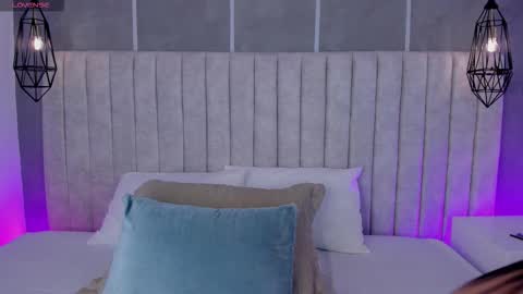 Snapshot of lea_gray chatting on March 2026 05:30:01 PM online show from March 2026 05:30:01 PM