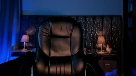 Snapshot of lea_velle chatting on November 2025 08:57:02 AM Lea Velle online show from November 2025 08:57:02 AM