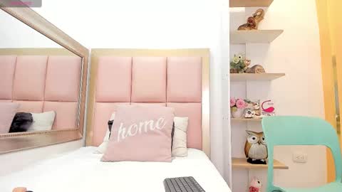 Snapshot of lea_wilson chatting on February 2025 07:38:02 PM Lea online show from February 2025 07:38:02 PM