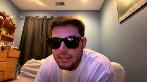 Snapshot of leaderzac chatting on May 2026 02:40:01 AM leaderzac online show from May 2026 02:40:01 AM