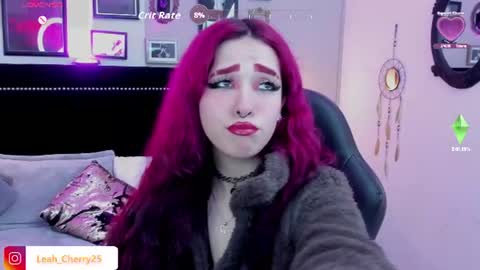 Snapshot of leah_cherry chatting on June 2026 09:45:01 PM Leah online show from June 2026 09:45:01 PM