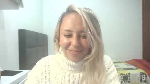 Snapshot of leah_susman chatting on March 2026 04:06:01 AM leah_susman online show from March 2026 04:06:01 AM