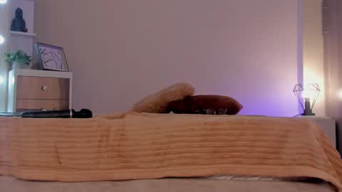 leahaltomm online show from March 2025 09:36:02 PM