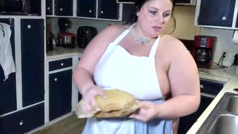 Snapshot of leahjewel chatting on April 2026 12:06:01 AM Leah jewel online show from April 2026 12:06:01 AM