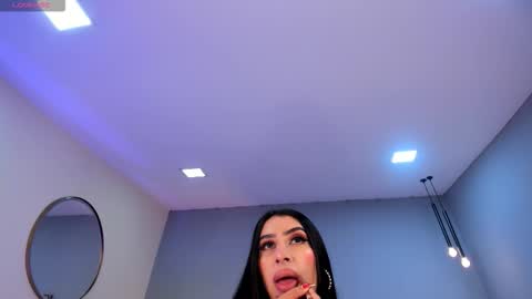 leahlombardi_ online show from December 2025 03:16:02 AM