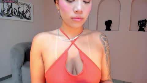 leahnovac online show from October 2025 11:11:02 AM