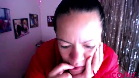 Leandra online show from January 2025 12:30:01 PM