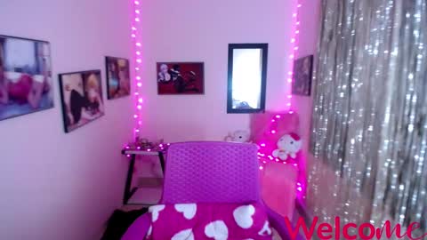 Leandra online show from February 2025 03:08:01 PM