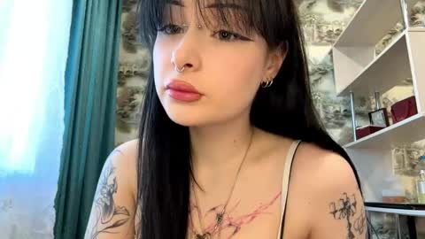 Kiki online show from April 2026 03:19:02 PM