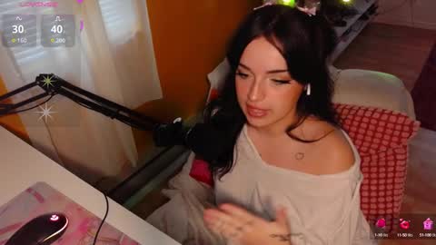 Snapshot of learaypie chatting on October 2025 08:52:01 PM Lea Ray Pie online show from October 2025 08:52:01 PM