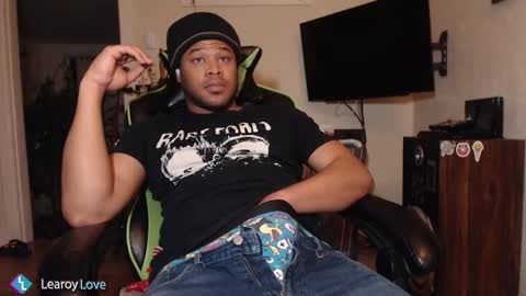 Snapshot of learoy chatting on February 2025 04:01:01 AM Learoy online show from February 2025 04:01:01 AM