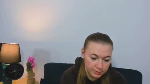 Lea online show from October 2025 03:13:01 PM