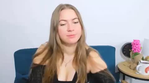 Lea online show from November 2025 07:07:01 AM