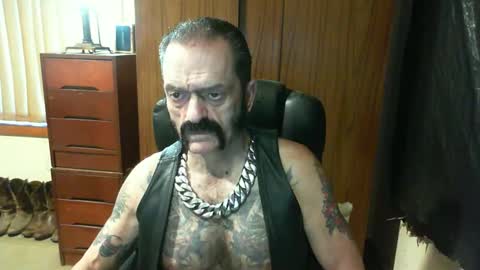 leathergreaser online show from January 2025 07:42:01 PM