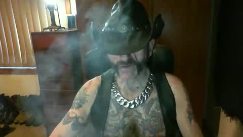 leathergreaser online show from October 2025 07:25:01 PM