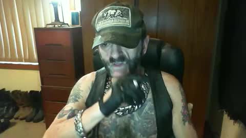 leathergreaser online show from November 2025 08:30:01 PM