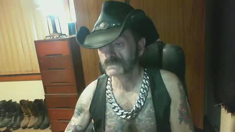 Snapshot of leathergreaser chatting on March 2026 06:47:02 PM leathergreaser online show from March 2026 06:47:02 PM