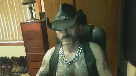 Snapshot of leathergreaser chatting on March 2026 06:06:02 AM leathergreaser online show from March 2026 06:06:02 AM