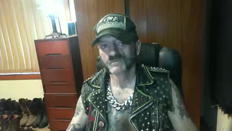 Snapshot of leathergreaser chatting on March 2026 08:35:02 PM leathergreaser online show from March 2026 08:35:02 PM