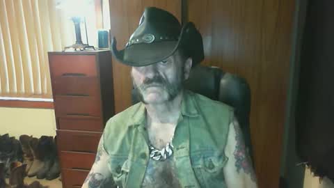 Snapshot of leathergreaser chatting on March 2026 08:57:02 PM leathergreaser online show from March 2026 08:57:02 PM