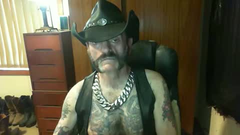 Snapshot of leathergreaser chatting on March 2026 11:49:02 PM leathergreaser online show from March 2026 11:49:02 PM